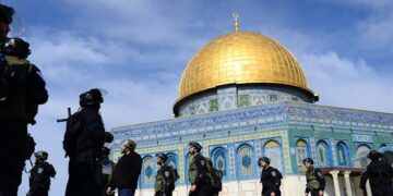 Tetë vende myslimane dënojnë vendimin e Izraelit për mbylljen e xhamisë Al-Aksa gjatë Ramazanit