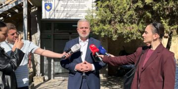 Visar Azemi dëshmon në Polici rreth njehsorëve elektrikë