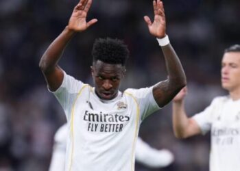 “Bernabéu” nuk fal, lojtarët e Realit fishkëllehen pavarësisht fitores ndaj Alavésit