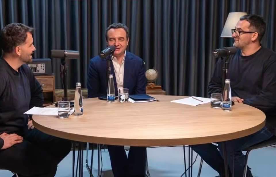 Mirena publikon foton e Kurtit me Gashin e Gjinovcin: Gjetje e saktë e Ramush Haradinajt