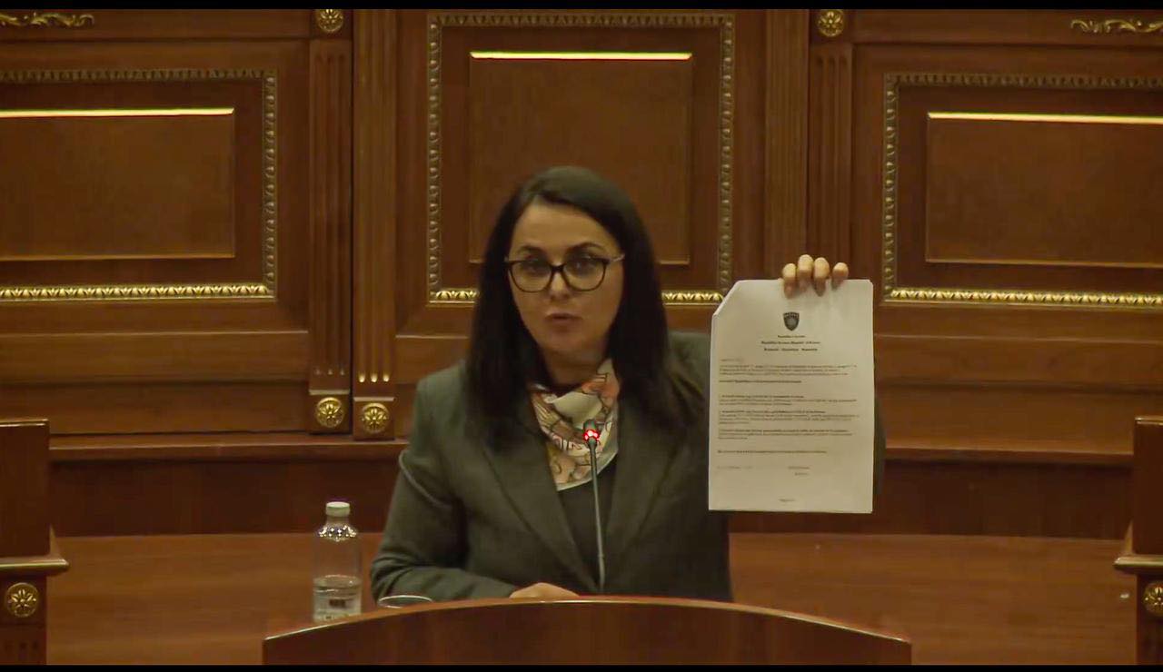 Lushaku  U pa qartë  VV refuzoi të votojë masa në mbështetje të qytetarëve  çmimi i naftës është i papërballueshëm