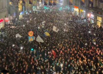 Skena të çmendura në Sarajevë: shikoni pamjet e festës së boshnjakëve pas kualifikimit në Botëror