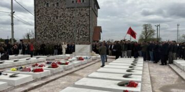 Shënohet 27 vjetori i rënies së Shkëlzen Haradinajt me shokë, Ramush Haradinaj: E ndalën ekspeditën e ushtrisë serbe