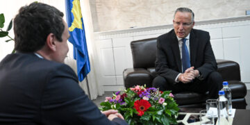 PDK-ja ‘i përgjigjet’ ofertës së Kurtit për presidentin