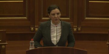 Artane Rizvanolli: Çmimi i rrymës në Kosovë mbetet më i ulëti në rajon