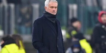 Mourinho dëshiron të rikthehet si trajner i Realit, pret thirrje nga drejtuesit
