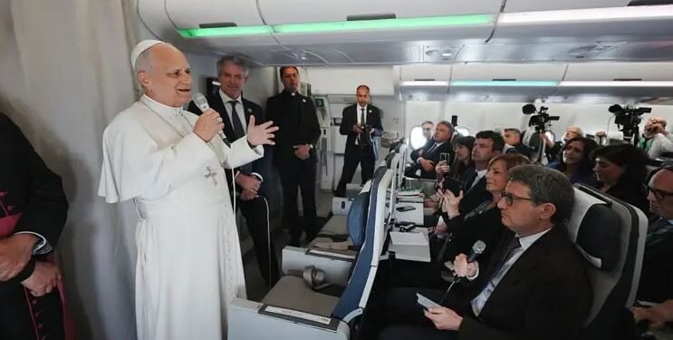 Papa u bën thirrje SHBA-ve dhe Iranit të rikthehen në negociatat e paqes