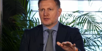 Analisti serb: Kurti e uli nivelin e përfaqësimit me emërimin e Agron Bajramit kryenegociator, Serbia veçse e kishte bërë