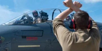 Si e mashtroi CIA Iranin për të shpëtuar pilotin e avionit të rrëzuar në mal