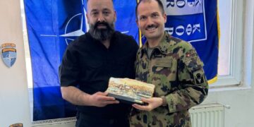 KFOR-i amerikan dhuron donacion njësisë së zjarrfikësve në Mitrovicë