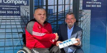 Humanizëm që prek zemrat: Naser Imer me “Ariani Company” dhuron sërish banesë për një familje në nevojë