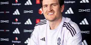 Maguire rinovon me Manchester United deri në 2027