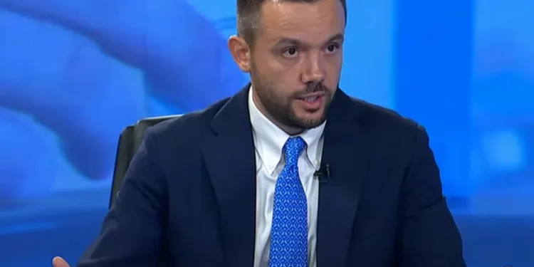 Tahiri i PDK-së qasjen e Kurtit rreth presidentit e sheh si dëshmi që vendi po shkon në zgjedhje të reja