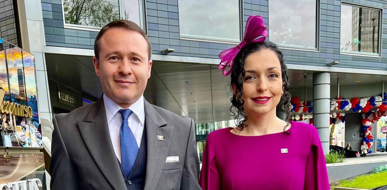 Prindon Sadriu me një dedikim të gjatë për Vjosa Osmanin: Emri yt është markë dhe brend i njohur në të gjitha kontinentet