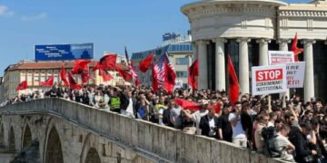 Duam drejtësi, duam drejtësi! Nuk ka shtet pa rini/ Studentët shqiptarë protestojnë në Shkup