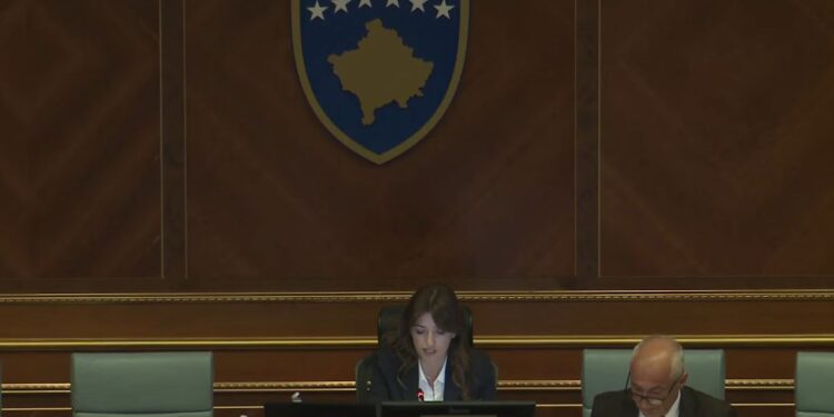 Rezoluta për çmimet e naftës nuk miratohet, deputetët e Vetëvendosjes votojnë kundër