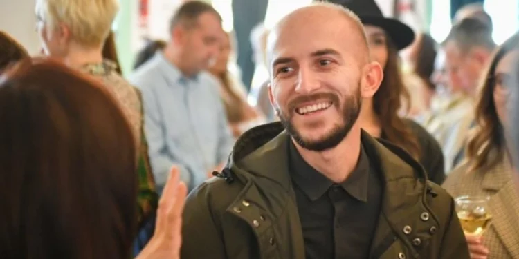 Kurti me 16 euro në bankë, zëdhënësi i tij me mbi 57 mijë euro ‘cash’ dhe mbi 400 mijë euro pasuri