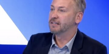 Deda thotë se “paaftësia e Kurtit” për të ndërtuar partneritete “po e çon vendin drejt skenarit të Bullgarisë”