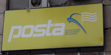 Demolohet Posta e Kosovës në Vushtrri – dera thyhet, alarmet shkatërrohen, dyshime për hyrje me çelës