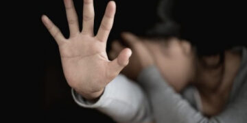 Mësuesja rrëfen dëshminë e nxënëses që u sulmua sek’suli@sht në Vushtrri: Më ka lëpirë… (VIDEO)