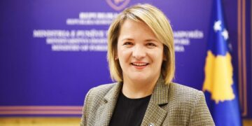 Liza Gashi: Të sqarohet kush po e çon vendin në zgjedhje, pavarësisht afatit shtesë për presidentin