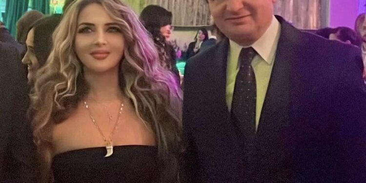 ‘Varfanjaku i dyshimtë’: Kimete Berisha e kthen lapsin sërish kundër Albin Kurtit