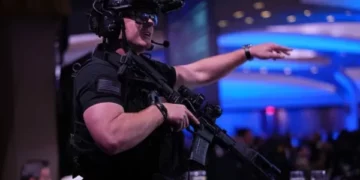 “Autorin e kisha vetëm pak metra larg”, gazetari i CNN tregon momentin kur nisën të shtënat: Ishte i shtrirë në tokë kur filloi të gjuante