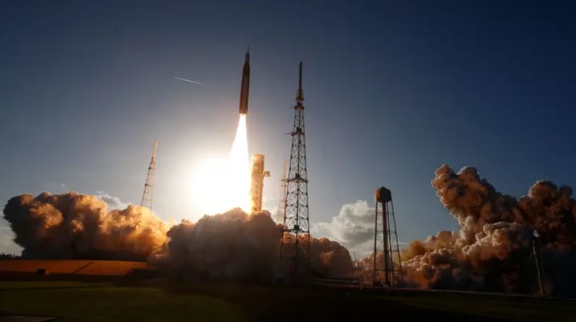 Pas 50 vjetësh, NASA rikthehet drejt Hënës me misionin Artemis II