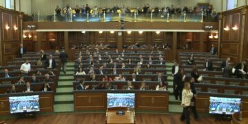 Rezoluta s’vendoset pikë e parë, PDK lëshon sallën e Kuvendit