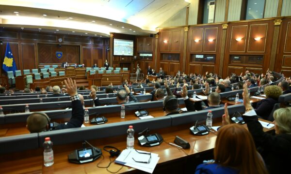 Mblidhet Qeveria – ka edhe seancë të jashtëzakonshme