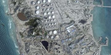 Amerika sulmon me raketa ishullin e Iranit