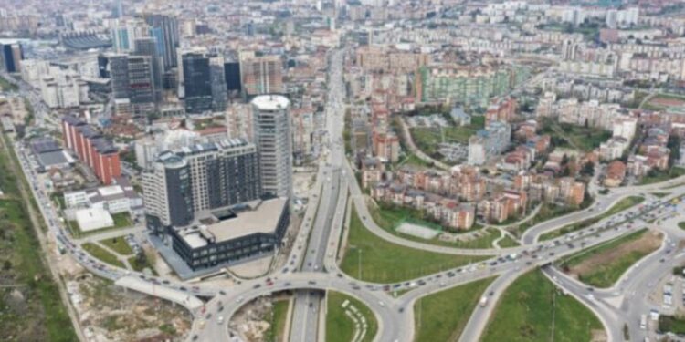 ASK: Rritet numri i vizitorëve në hotele për 9.4% në shkurt 2026