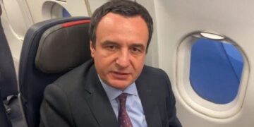 Kurti udhëton për në Londër, Dejona Mihali thotë se do të marrë pjesë në diskutimin mbi shtetformimin ekonomik