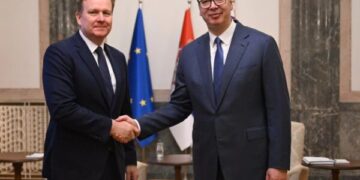 Emisari i BE’së në Beograd, Vuçiq ia kërkon themelimin e Asociacionit