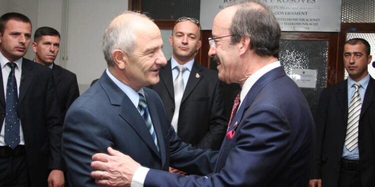 Ish-Presidenti Sjediu për Engel: Personalitet i rrallë e i papërsëritshëm, i falemi përjetë angazhimit të tij