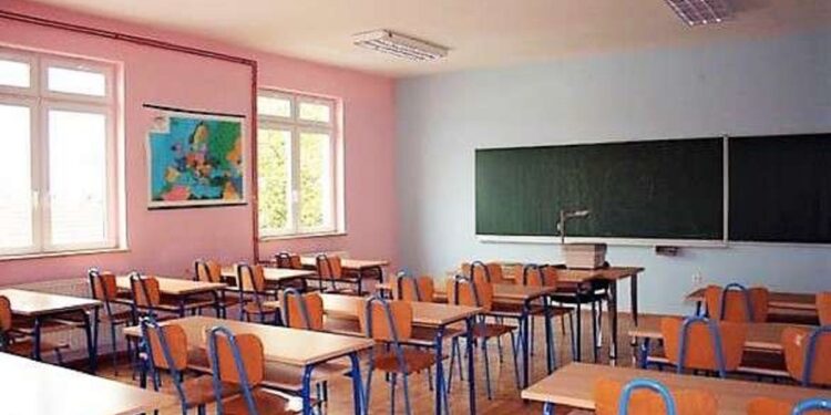 Një nxënës 15 vjeç humb jetën në orën e Edukatës Fizike
