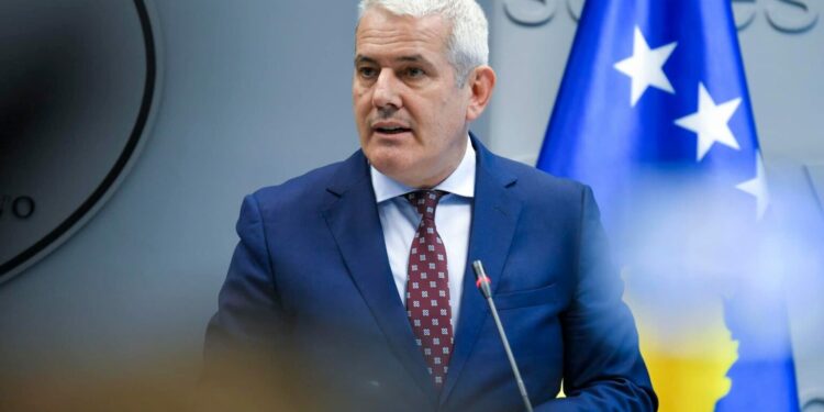 Sveçla publikon emrin e serbit të arrestuar në Merdare i dyshuar për sulmin në Banjskë- ‘Koha e tolerancës ka përfunduar’