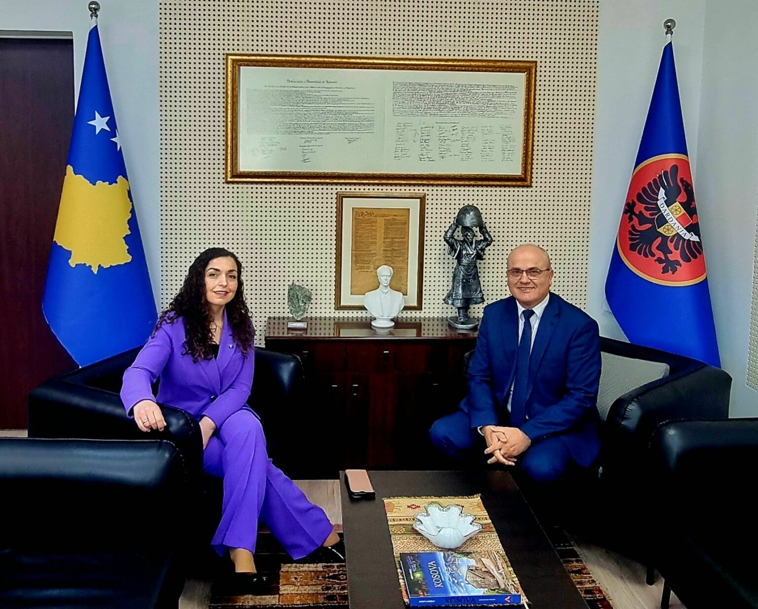 Haxhi Avdyli: Mirëmengjesi nga unë dhe presidentja më e mirë pas pavarësisë, Vjosa Osmani