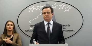 Kurti: Opozita thurnin vargje për Feride Rushitin, sot s’marrin mundin të vijnë në seancë