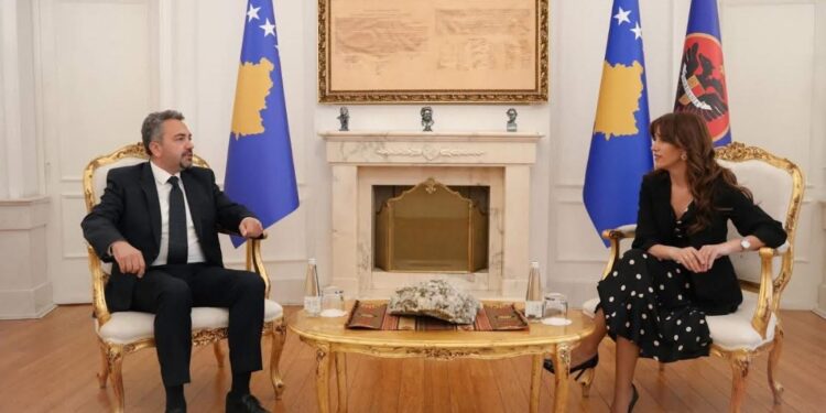 Haxhiu deklarohet për takimin me Radoniqin