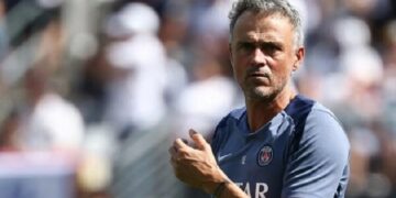 PSG pranë rinovimit me Luis Enriquen