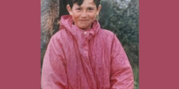 Sot në Prekaz rivarrosen eshtrat e 9-vjeçarit të zhdukur gjatë luftës, Sinan Dauti