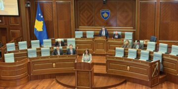 Haxhiu për Qosjen: Jetoi dhe krijoi në një kohë kur shqiptarëve u kërkohej ta dëshmonin të drejtën e tyre politike