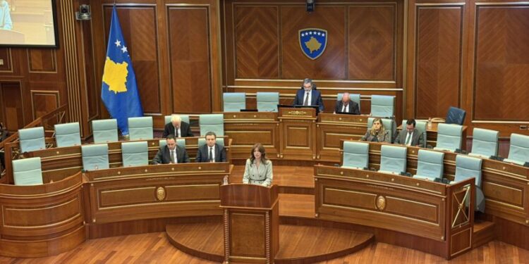 Haxhiu për Qosjen: Jetoi dhe krijoi në një kohë kur shqiptarëve u kërkohej ta dëshmonin të drejtën e tyre politike