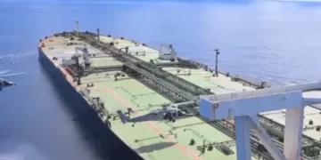 Forcat amerikane ndalojnë një anije të sanksionuar në Oqeanin Indian që po transportonte naftë nga Irani