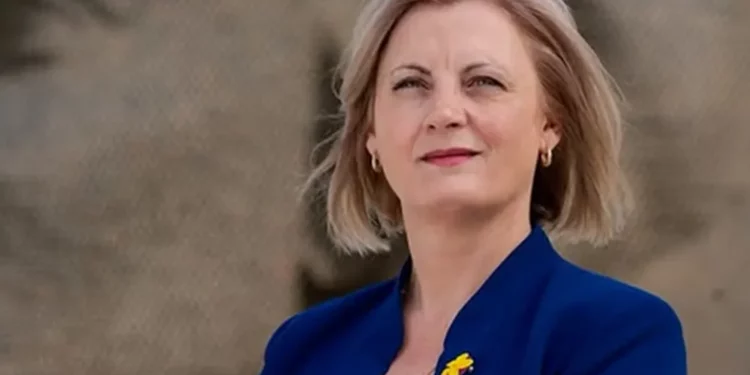 Vjen reagimi nga familjari i Feride Rushitit, të propozuarës për presidente nga Vetëvendosje