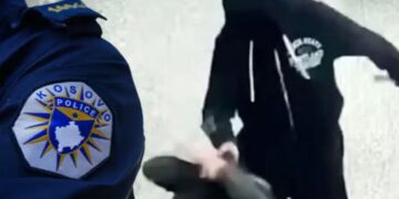 Si u zbardh grabitja me kallash në “Diti-R”: kamera, arma dhe vetura i fundosin – tre të dyshuar në ndalim (Emrat)