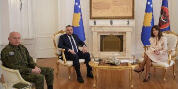 Haxhiu njofton se çfarë diskutoi në takimin me dy krerët e sigurisë