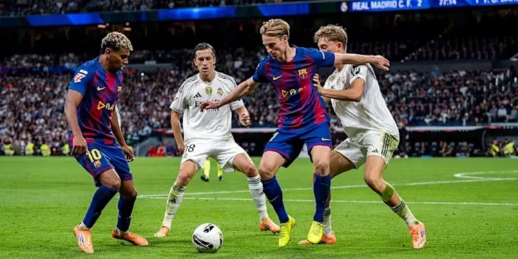 Skenari i çmendur: Barcelona mund ta festojë titullin e kampionit nëse e mposht Real Madridin midis “Camp Nou”