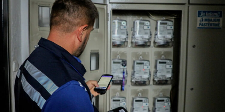 AVONET ngre dyshime të reja për manipulime me njëhsorët elektrik: Miliona euro në pyetje